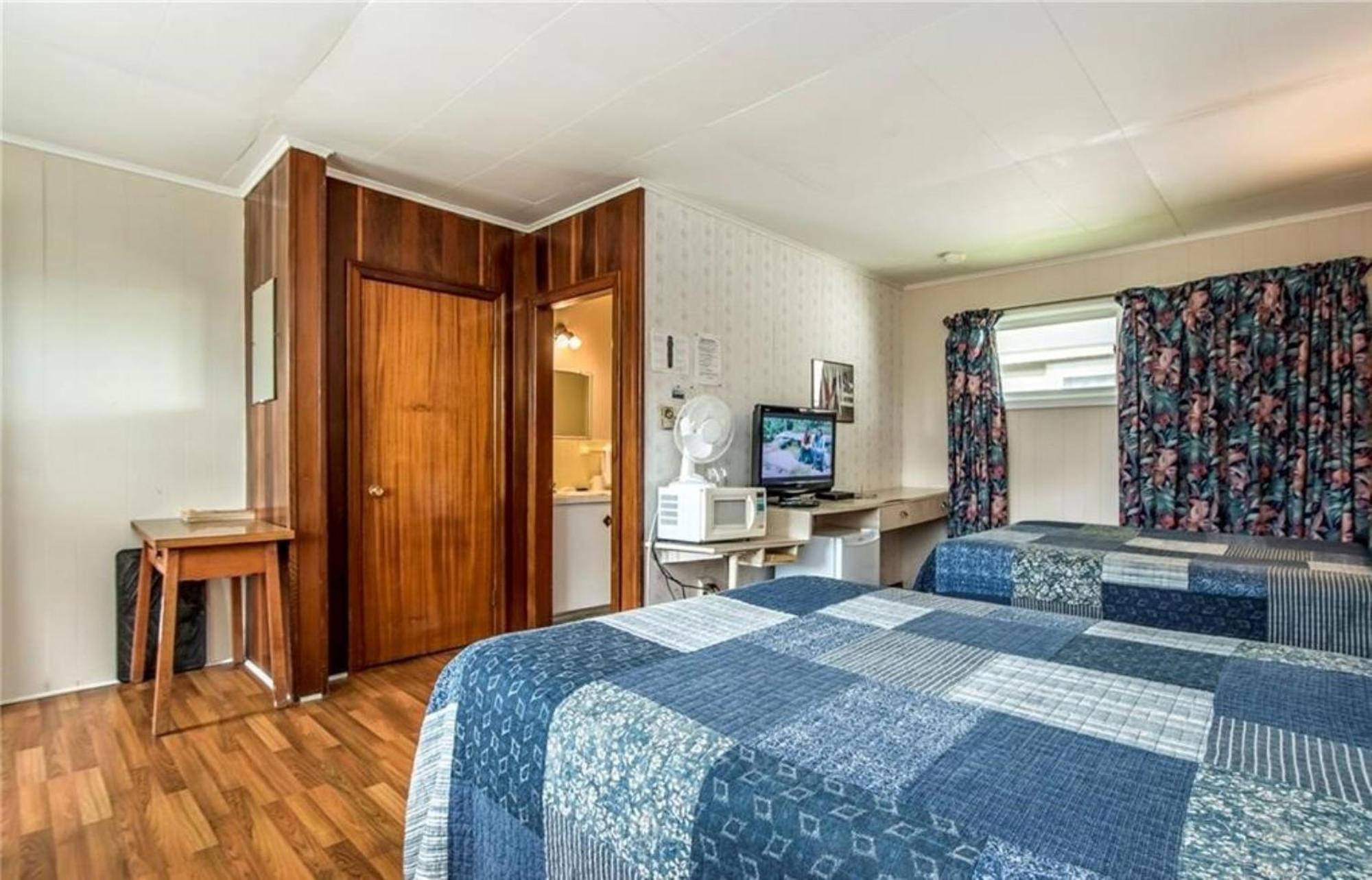 Regent Motel 2*